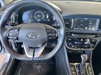 Hyundai IONIQ hybrid DCT Style, vm. 2017, 136 tkm (13 / 17)