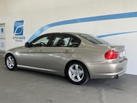 BMW 318 E90 Sedan Business Sport, vm. 2011, 208 tkm (3 / 9)