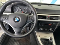 BMW 318 E90 Sedan Business Sport, vm. 2011, 208 tkm (8 / 9)