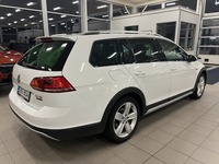 Volkswagen Golf Variant Alltrack 2,0 TDI 135 kW (184 hv) 4MOTION DSG-automaatti **HIHNA VAIHDETTU, KOUKKU, WEBASTO!**, vm. 2015, 203 tkm (4 / 14)