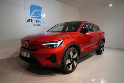 VOLVO C40